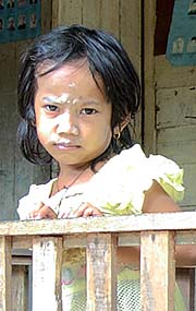 'Malay Girl in a Kampong' by Asienreisender